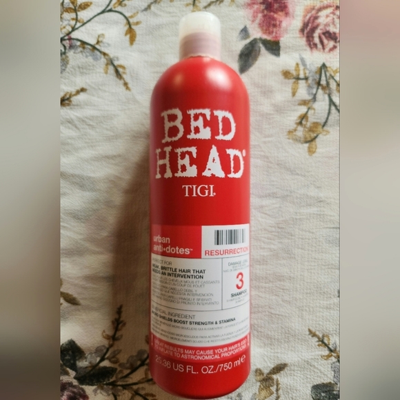 TIGI Bed Head Urban Anti-dotes Resurrection Shampoo for Damaged Hair Level 3 - Picture 1 of 2